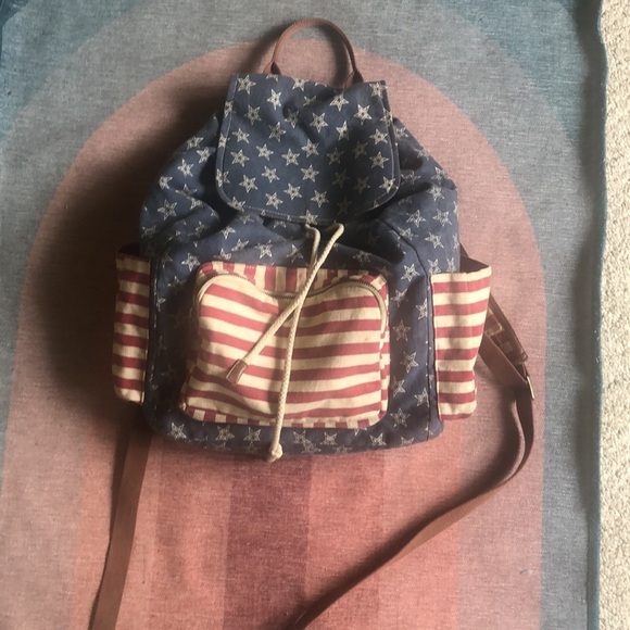 Quagga Red White & Blue American Flag Canvas Backpack - Picture 5 of 13